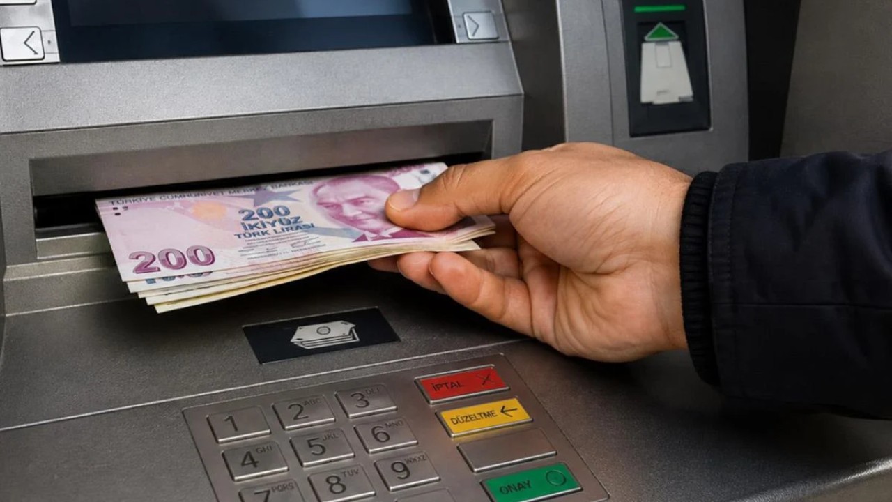 Yeni teknik düzenlemeyle ATM'lerin haznelerinden 10, 20 ve 50 TL'lik