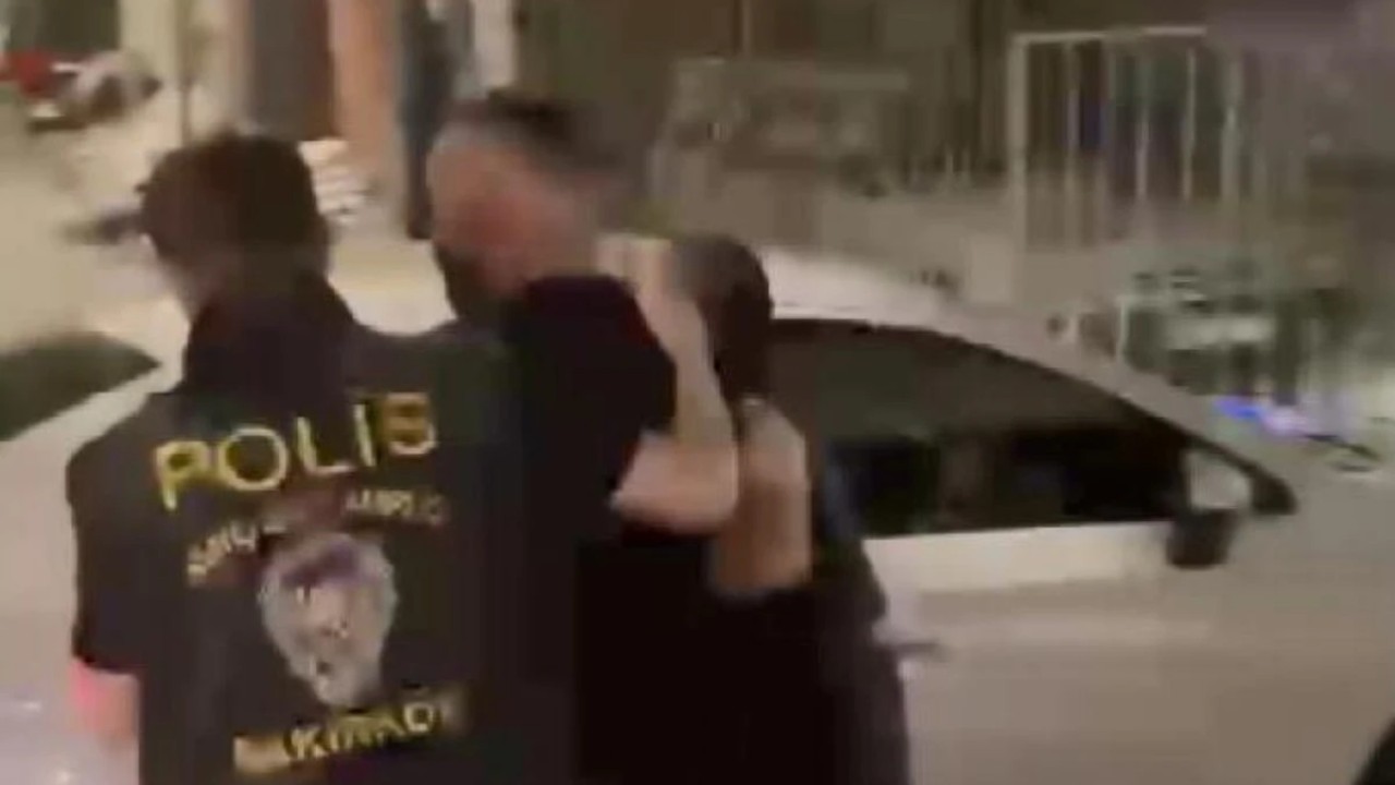 Bakırköy'de bir güzellik merkezinde müşterilere ait görüntülerin gizlice kaydedilip ücret
