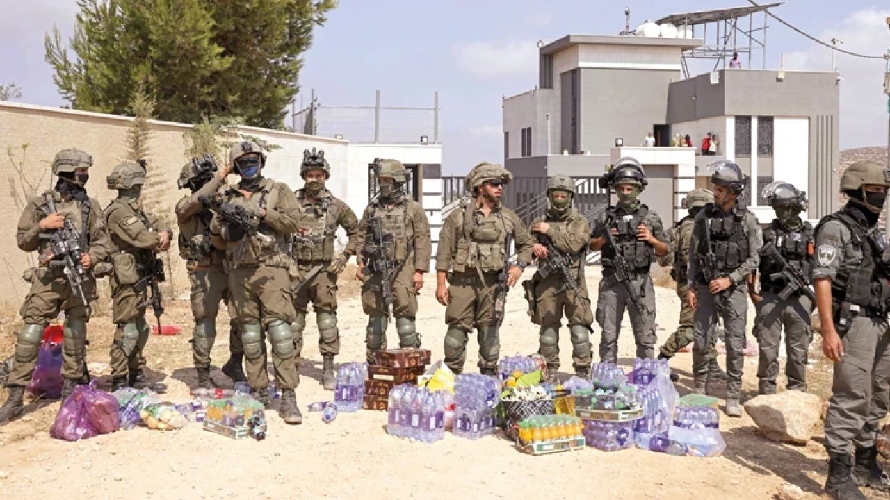 Batı Şeria’da yasa dışı yerleşimcilerin Filistinlilere yönelik saldırıları sürüyor. Savunma