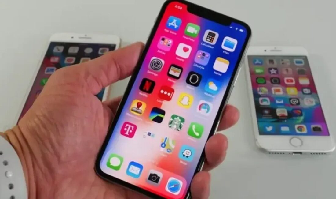Apple, çentikli ekran ve Face ID dönemini başlatan iPhone X'i