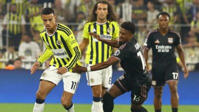 Fenerbahçe, UEFA Şampiyonlar Ligi play-off turunda 1-1'lik ilk maçın rövanşında