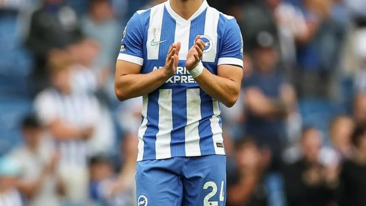 Brighton'da forma giyen Ferdi Kadıoğlu'nun Fenerbahçe'ye döneceği iddia edilmişti. Teknik