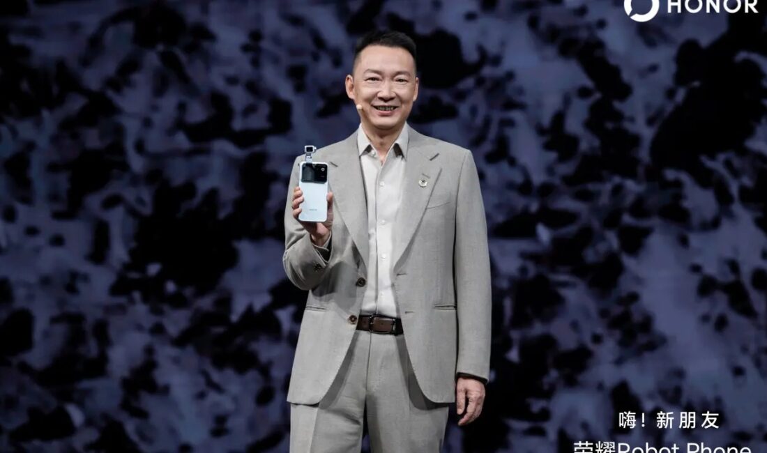 HONOR, Robot Phone adını verdiği yeni modeliyle mobil sinematik çekimi