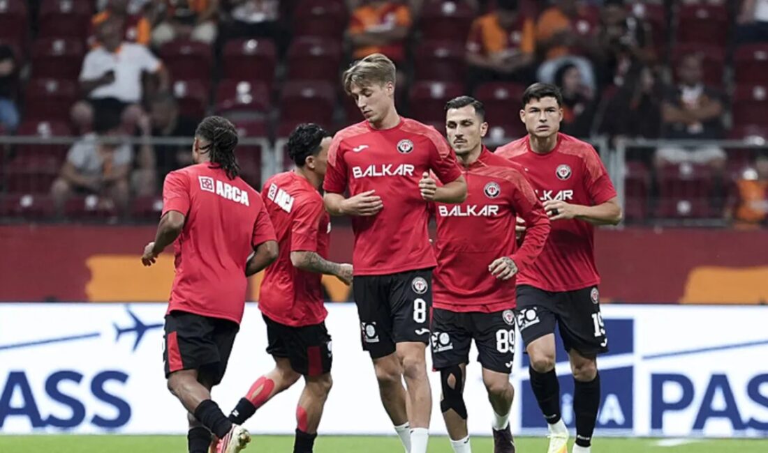Çorum FK oyuncusu Markus Karlsbakk, Galatasaray deplasmanında 2-2 biten maç