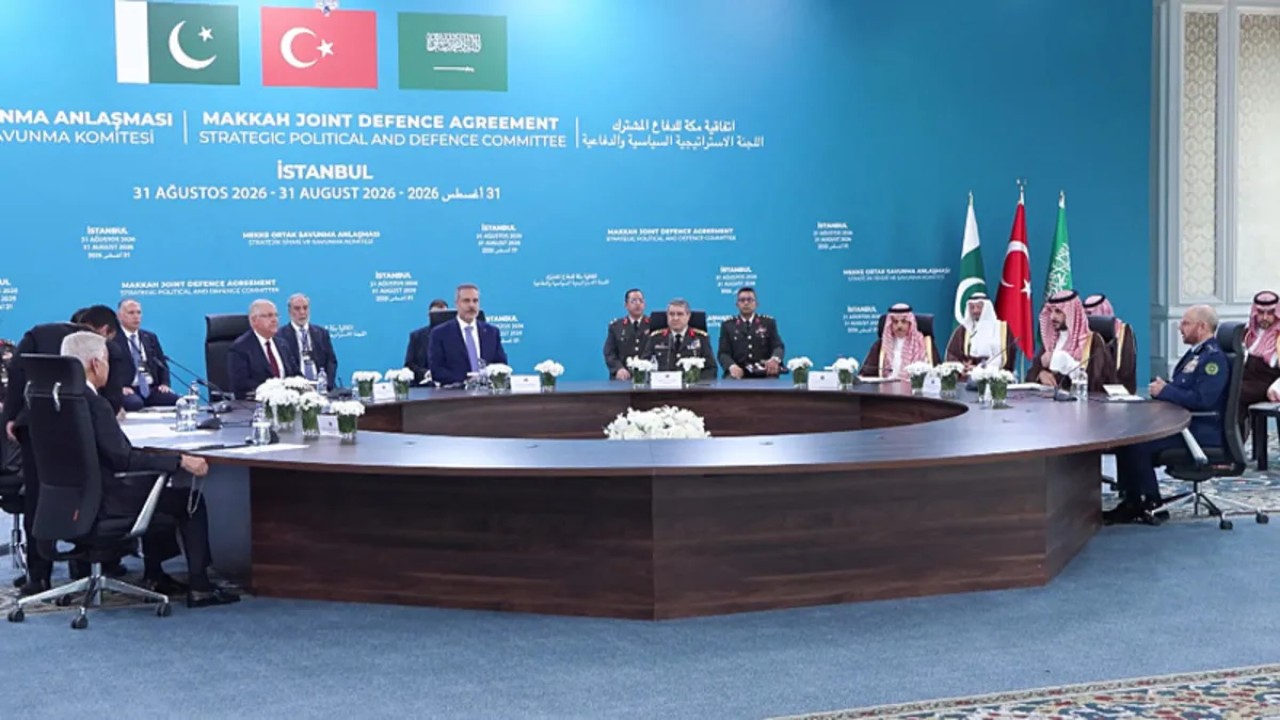 Mekke Anlaşması'nın komite üyeleri İstanbul'da ilk toplantılarını gerçekleştirdi. Dışişleri Bakanı