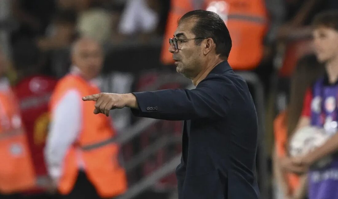 Gençlerbirliği, Trendyol Süper Lig'in ilk haftasında sahasında Fenerbahçe'yi 2-1 mağlup