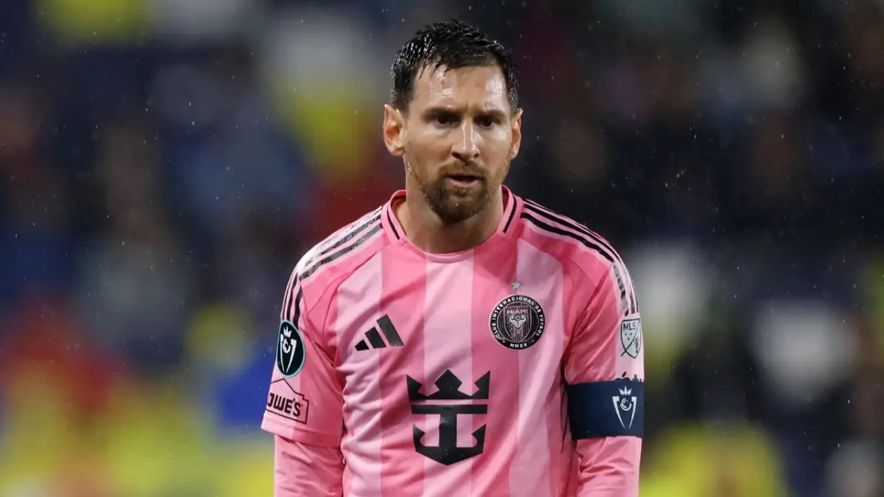 MLS Disiplin Kurulu, Inter Miami'nin Arjantinli futbolcusu Lionel Messi'ye rakibine