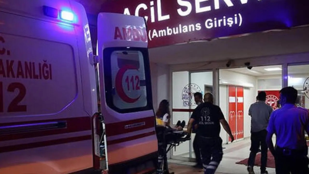 Uşak'ta bir trafik kazasında bir kişi yaşamını yitirdi. Kazanın panelvanın