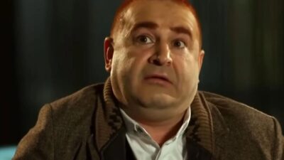 Ünlü oyuncu Şafak Sezer, manikür yaptırırken görüntülendi. Fotoğraflarda belirgin kilo