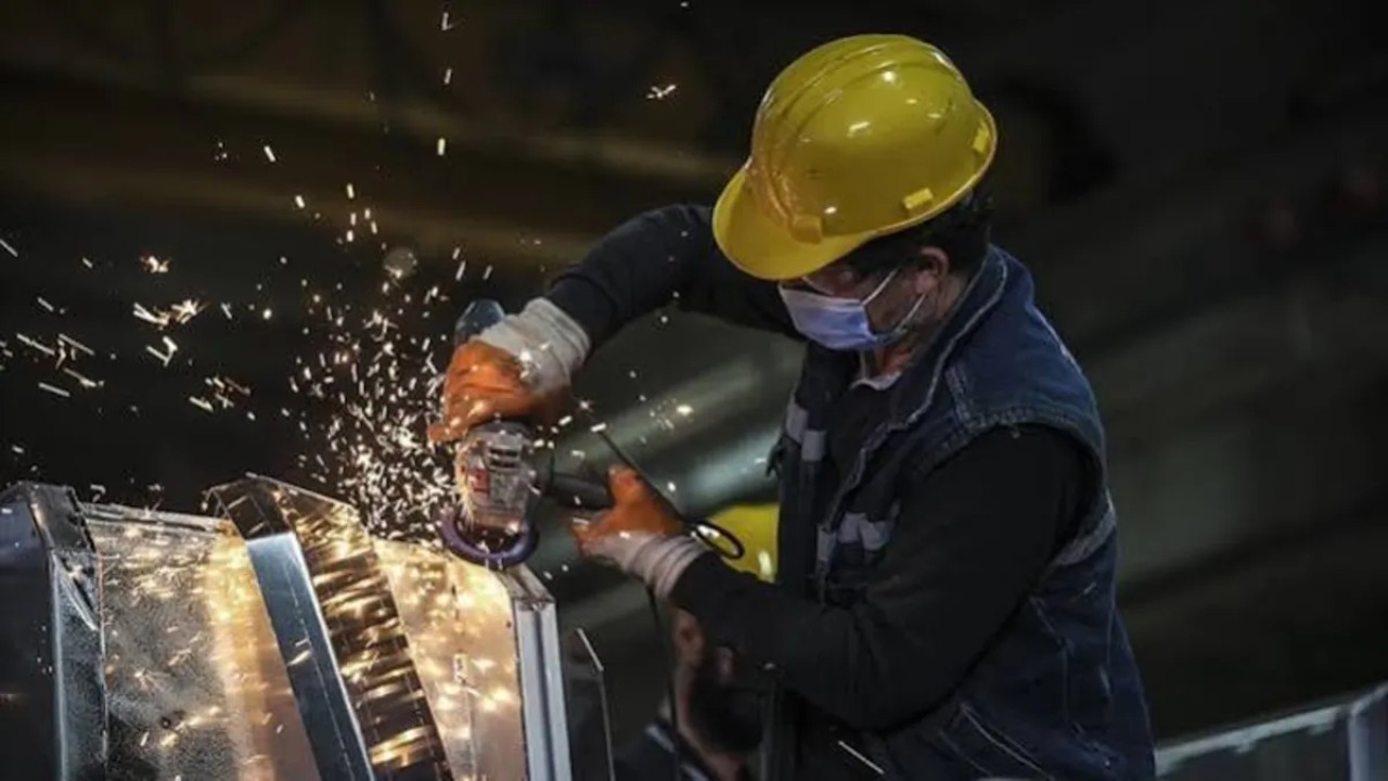 İmalat sanayinde mevsimsel etkilerden arındırılmış kapasite kullanım oranı ağustosta bir