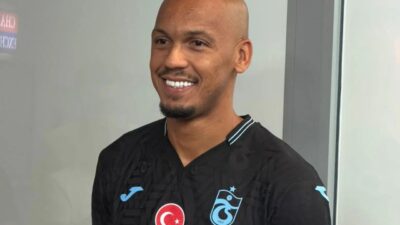 Anlaşma sağlanan Fabinho, transferini tamamlamak üzere Trabzon'a geldi ve gelişinde