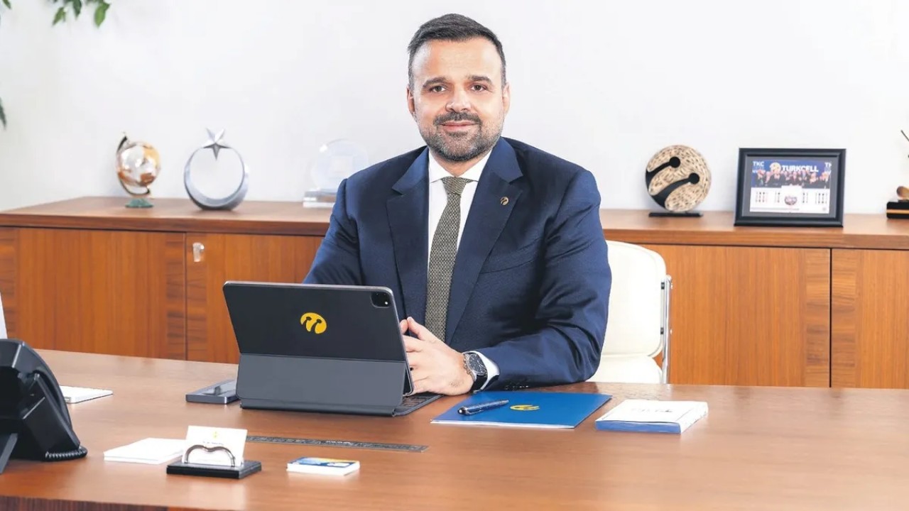 Konsolide gelirler yıllık bazda artış gösterirken FAVÖK marjı ,8 olarak