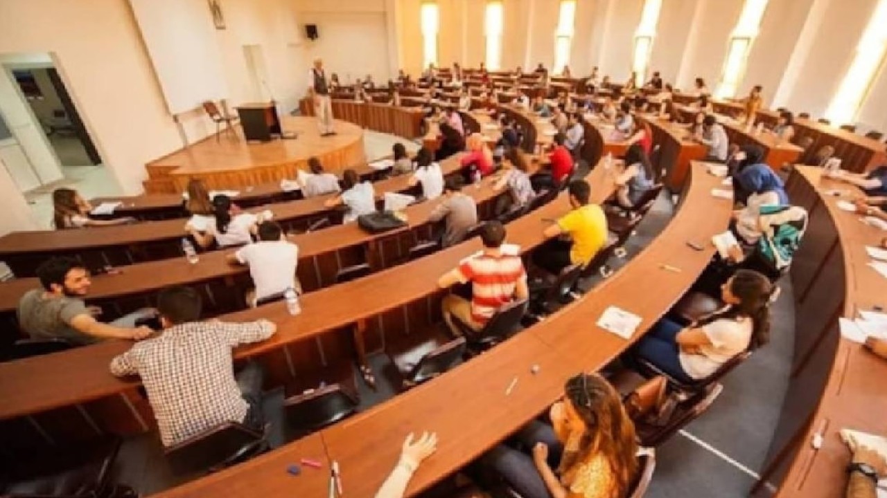 Sözcü'nün analizine göre 2025-2026 karşılaştırmasında sayısal programlarda toplamda 11 binden