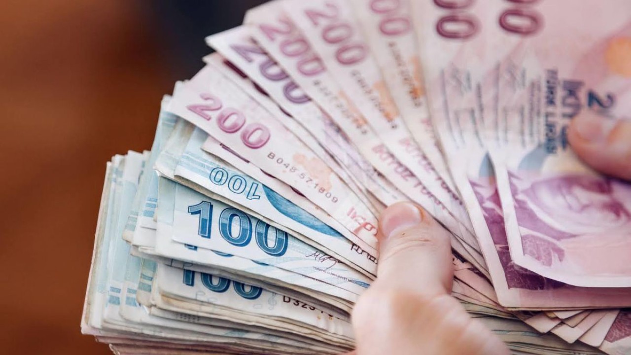 Aile Gelir Tamamlama Sistemi ile geliri belirlenen sınırın altında kalan