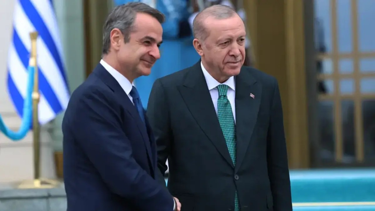 Pire Üniversitesi öğretim üyesi Dr. Spasia Lizaki, katıldığı canlı yayında
